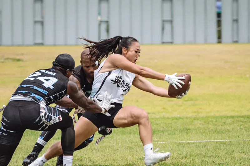 KFFL Flag Football Championship — 다이빙 캐치 시도